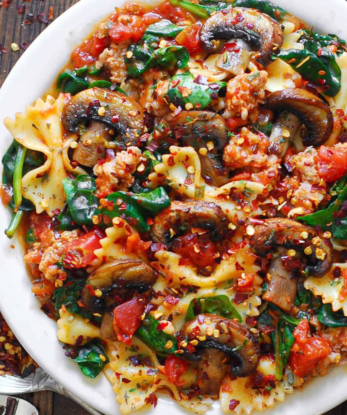Rosé Farfalle with Ground Chicken, Mushrooms and Spinach